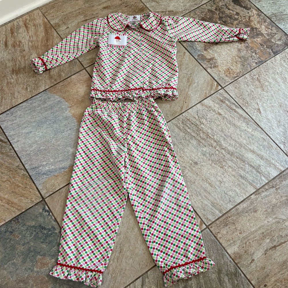 Jetterbugs Monogramming polka dot Christmas pajamas girls 6 GUC short sleeve